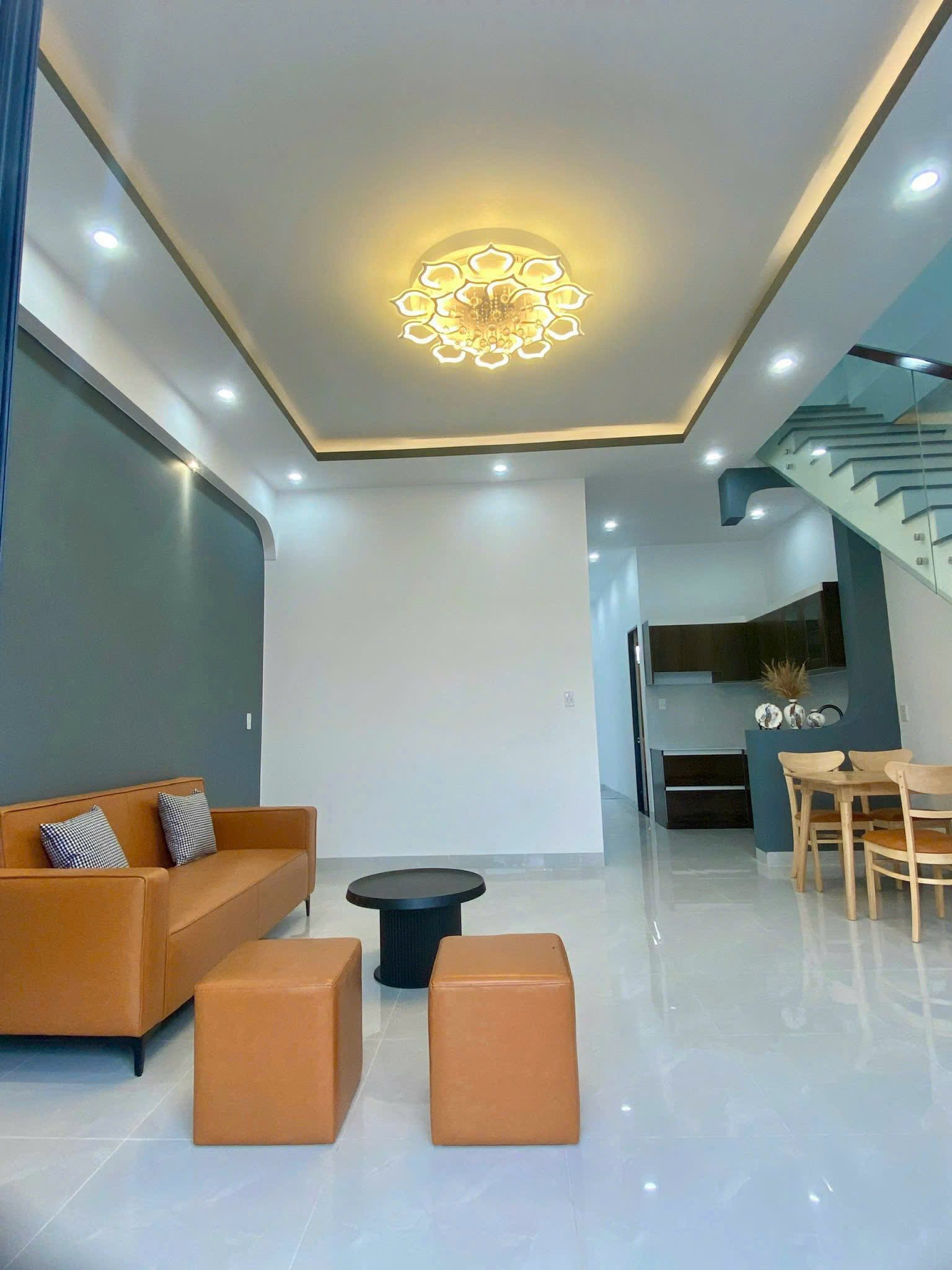 Nhà mới 2 tầng mặt tiền đường Ruộng Thổ, ngay đường Thông Tin - Diên An, Diên Khánh 15981618