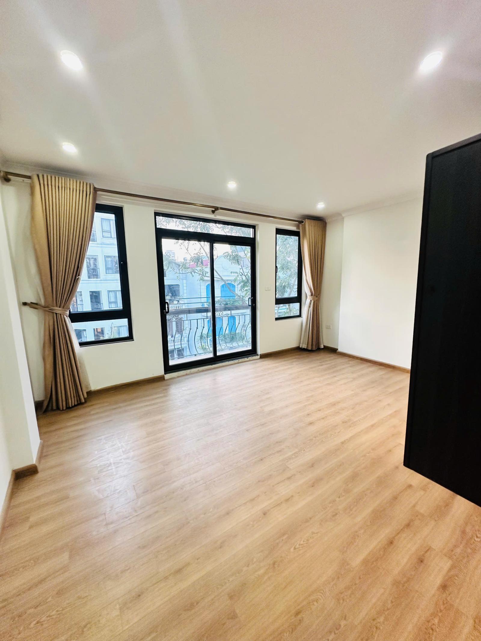 CHỦ NGỢP BANK!GẤP!PHÂN LÔ CẦU DIỄN VỈA HÈ,OTO TRÁNH,THANG MÁY,DT:50mx5T,MT:4m,11.9ty 15981626