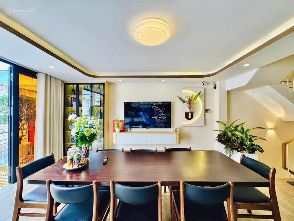 Bán Nhà Đẹp - Thang Máy - Full nội thất cao cấp - P9 Gò Vấp 15981627