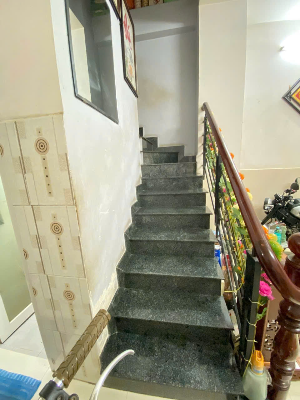 NHÀ QUẬN 1 - SÁT ĐH SÀI GÒN - 4 TẦNG MỚI ĐẸP - GIÁ CHỈ 5.8 TỶ
 15981693