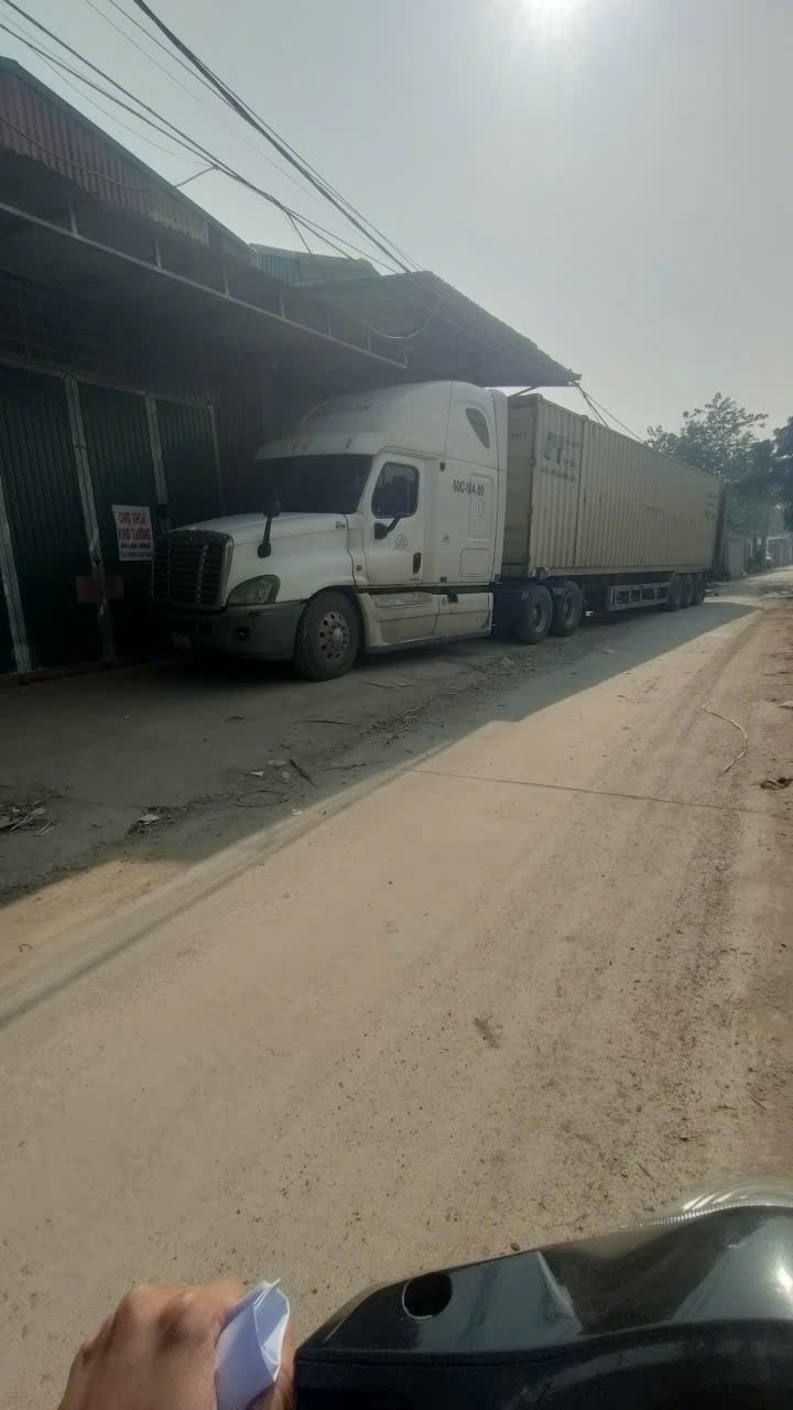 KHO MỚI 400m² – XE CONT ĐỖ CỬA –KM 15 ĐẠI LỘ THĂNG LONG HÀ NỘI 15981695