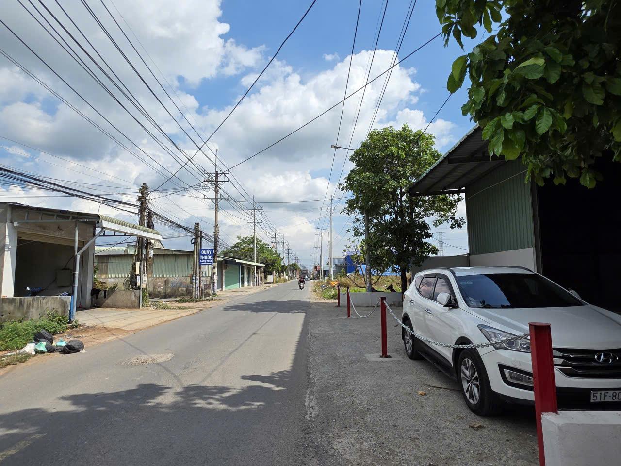 Chính chủ bán/cho thuê kho xưởng đẹp tại long thành,1000m2 xây trên đất thổ cư, 15981736