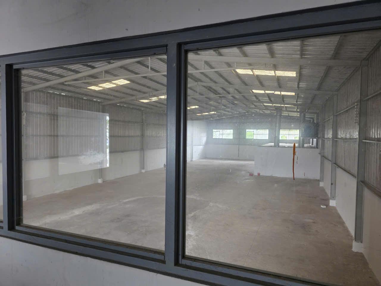 Chính chủ bán/cho thuê kho xưởng đẹp tại long thành,1000m2 xây trên đất thổ cư, 15981736