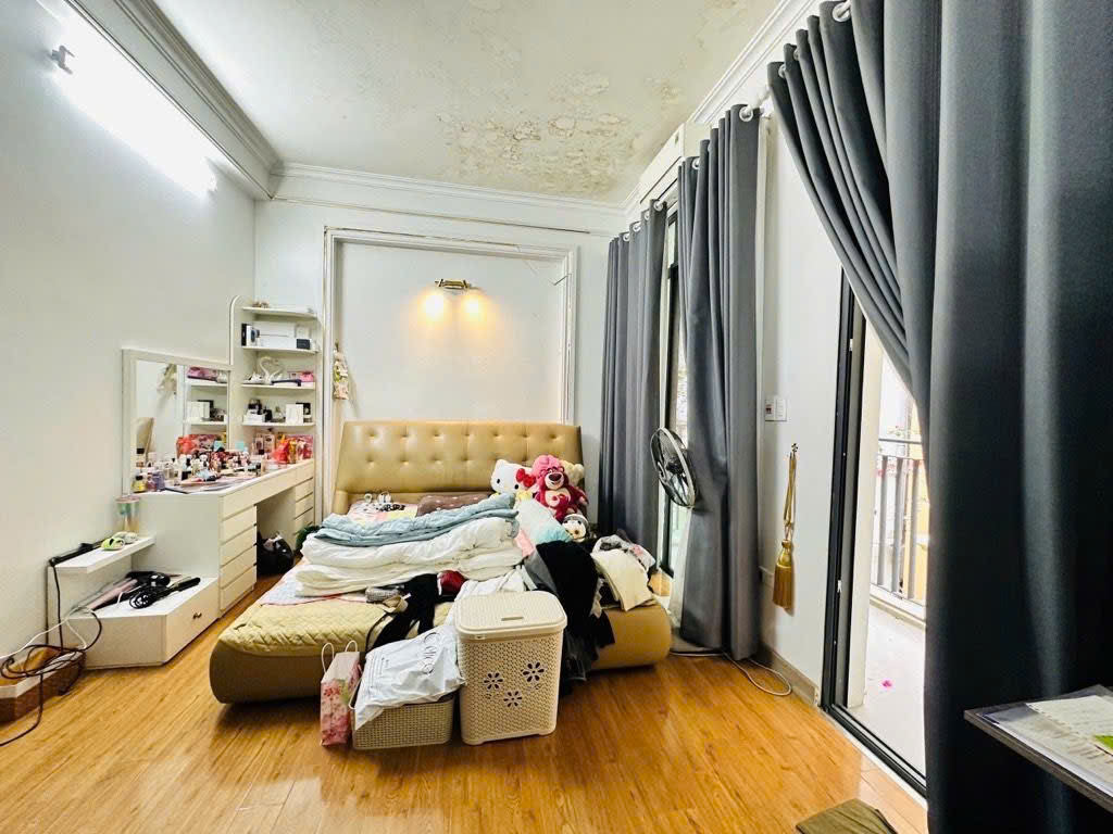 Bán nhà Hoàng Quốc Việt, 70m2, MT6m, ở + đầu tư giữ tiền cực tốt, chỉ 29.5 tỷ 15981743