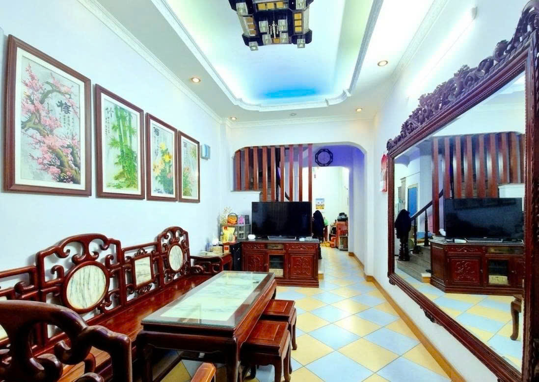 Tầm tiền hiếm! Bán nhà Hàng Khoai, 40m2, 5 tầng, mặt tiền 4m, 14.8 tỷ, kinh doanh tốt 15981746
