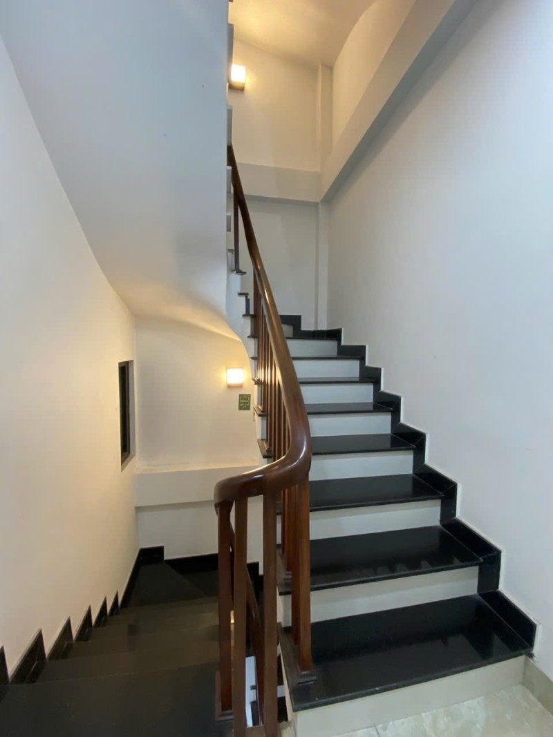 THẠCH CẦU – LONG BIÊN  NHÀ ĐẸP 36M² – FULL NỘI THẤT GẮN TƯỜNG - GIÁ CHỈ 7,6 TỶ – Ở NGAY 15981796