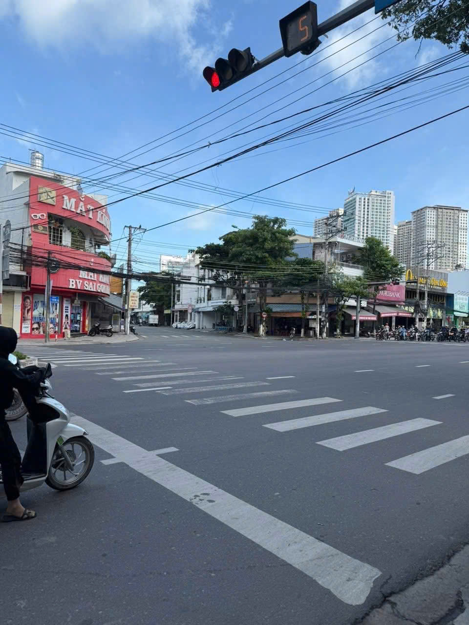 CHO THUÊ NHÀ NGUYÊN CĂN MẶT TIỀN ĐƯỜNG 2/4 – VĨNH HẢI, NHA TRANG 15981797
