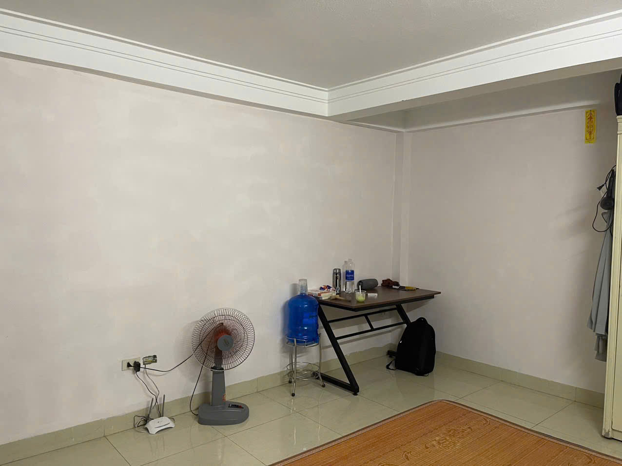 Cho thuê phòng trọ tầng 1 tại Thạch Bàn, Long Biên, Hà Nội 15981817