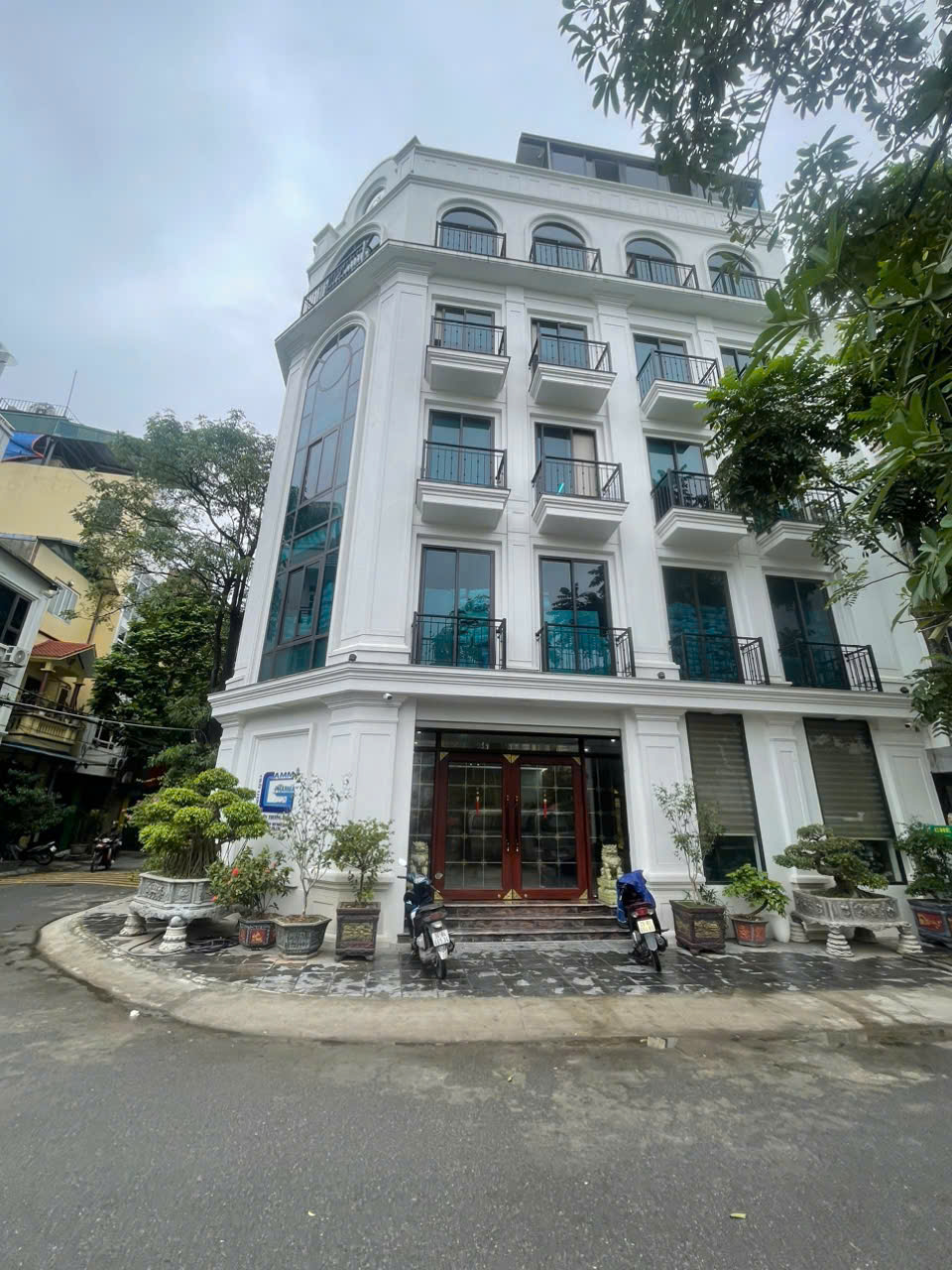 Bán tòa nhà văn phòng phố Khuyến Lương Hoàng Mai - 140m - 6 tầng - 46 tỷ 15981878