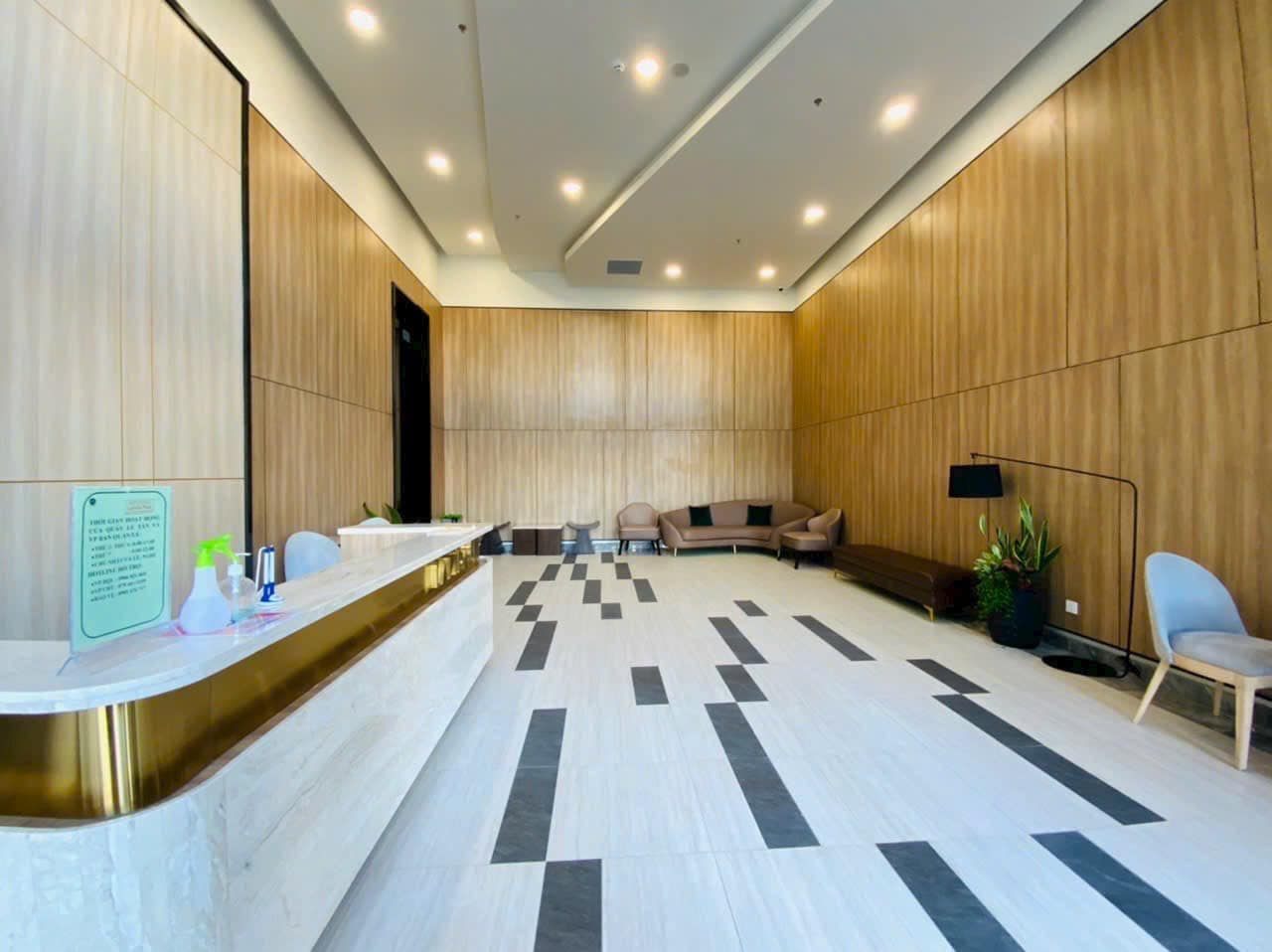 Cho thuê shop Lavida Plus Q7, 105m2, 2 tầng, mặt tiền Nguyễn Văn Linh, kinh doanh cực đỉnh, giá 15981880