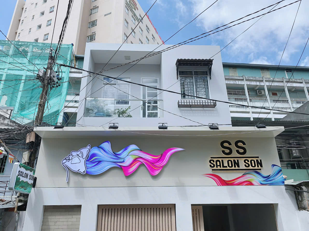 CẦN SANG NHƯỢNG SALON TÓC CÓ PHÒNG Ở LẠI TẠI QUẬN 5 15981881