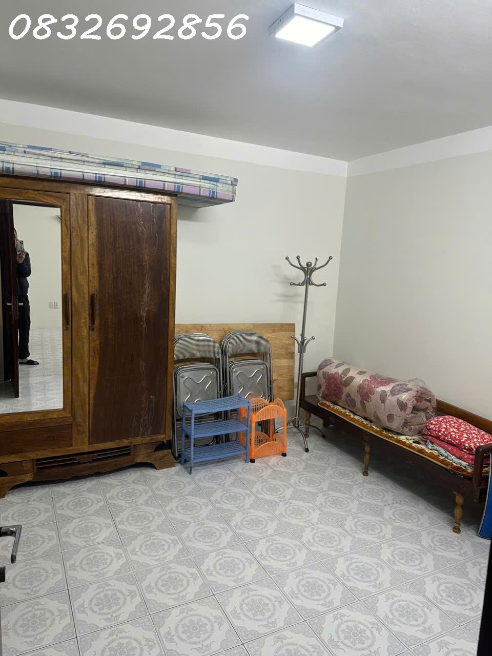 Cho thuê nhà tầng 3-D3 nhà lắp ghép P.Giảng Võ, Hà Nội, DT 51m2, 3 phòng, khu bếp, vệ sinh 15981891