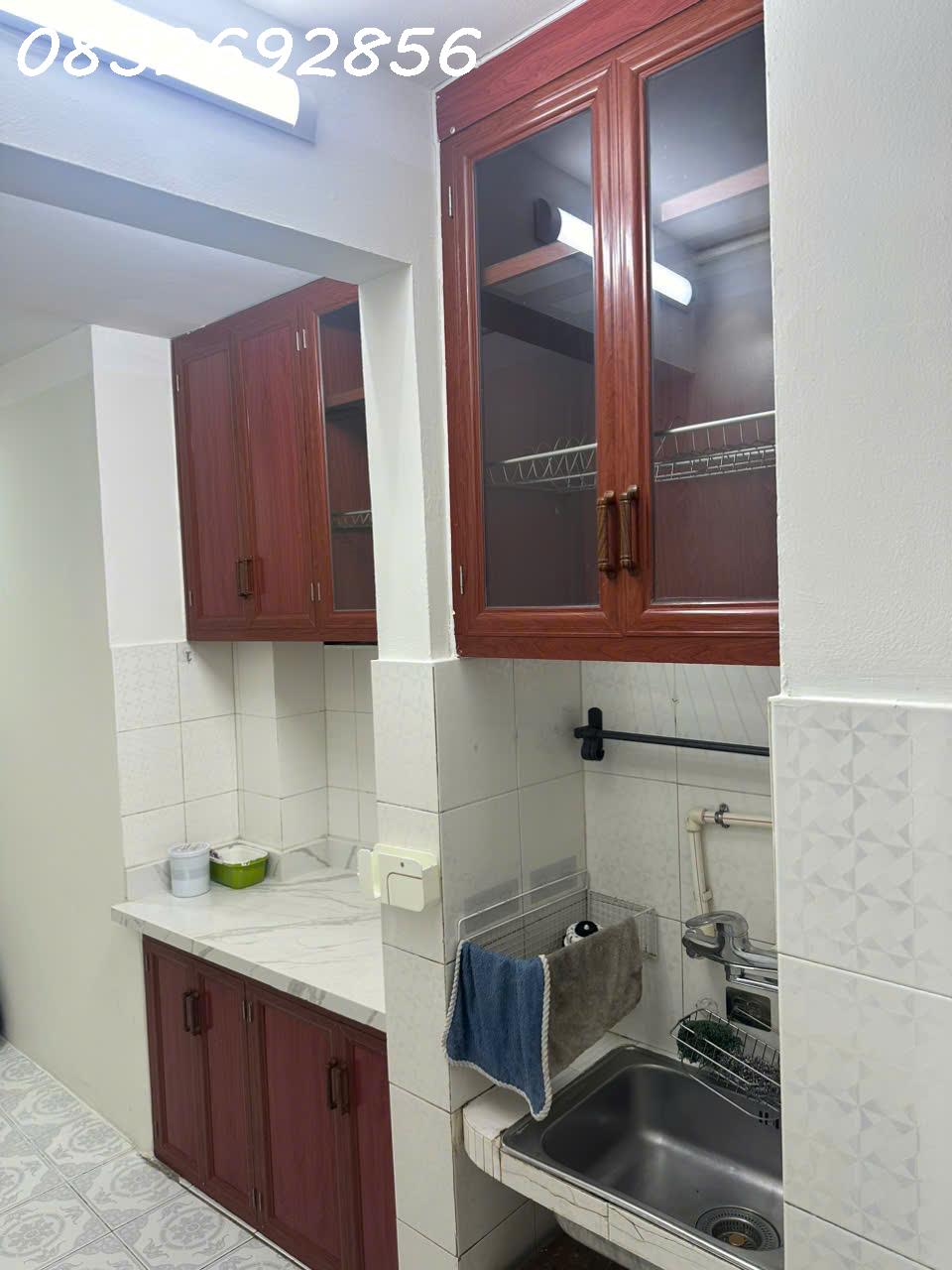 Cho thuê nhà tầng 3-D3 nhà lắp ghép P.Giảng Võ, Hà Nội, DT 51m2, 3 phòng, khu bếp, vệ sinh 15981891