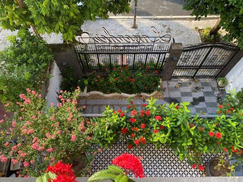 BÁN BIỆT THỰ CIPUTRA KHU C.DT 180M2, 4 TẦNG. Ở LUÔN. GẦN CÔNG VIÊN 65Ha.KĐT KIỂU MẪU Ở CỰC SƯỚNG 15981909