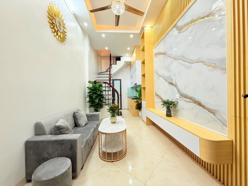 🏡 ĐÌNH ĐÔNG – BẠCH MAI  NHÀ 4 TẦNG – LÔ GÓC 3 MẶT THOÁNG
💰 Giá: 5.35 tỷ 15981920