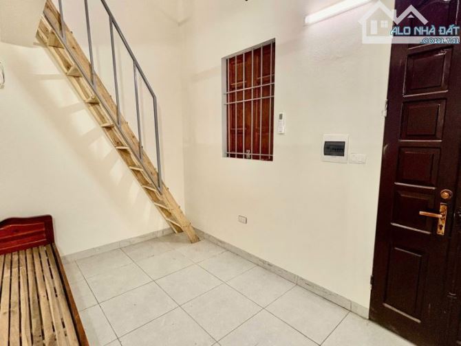 CHO THUÊ NHÀ 1 TẦNG+GÁC XÉP (DTSD=32M2)+NỘI THẤT, NGÕ Ô TÔ GIÁ TỐT- MẶT NGÕ 42 THỊNH LIỆT, HOÀNG MAI 15981924