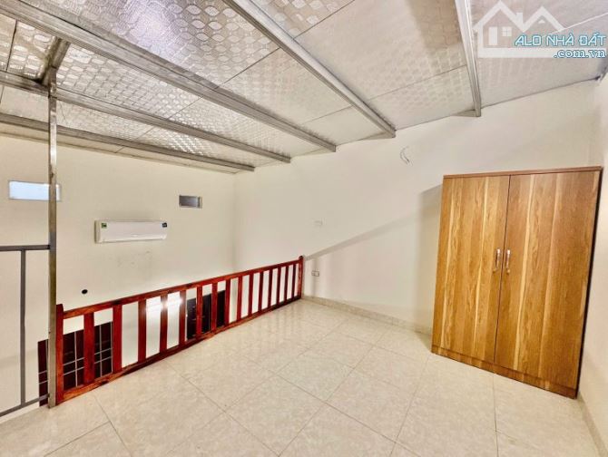 CHO THUÊ NHÀ 1 TẦNG+GÁC XÉP (DTSD=32M2)+NỘI THẤT, NGÕ Ô TÔ GIÁ TỐT- MẶT NGÕ 42 THỊNH LIỆT, HOÀNG MAI 15981924