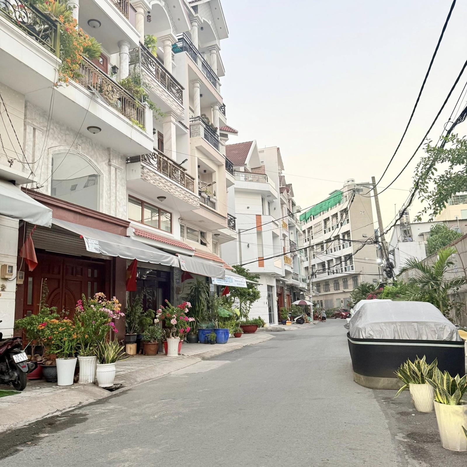 TÂN BÌNH - HÀNG XÓM SÂN BAY - XE HƠI ĐỖ CỬA, 65M2X5 TẦNG BTCT, KHU PL, 8. TỶ. 15981988