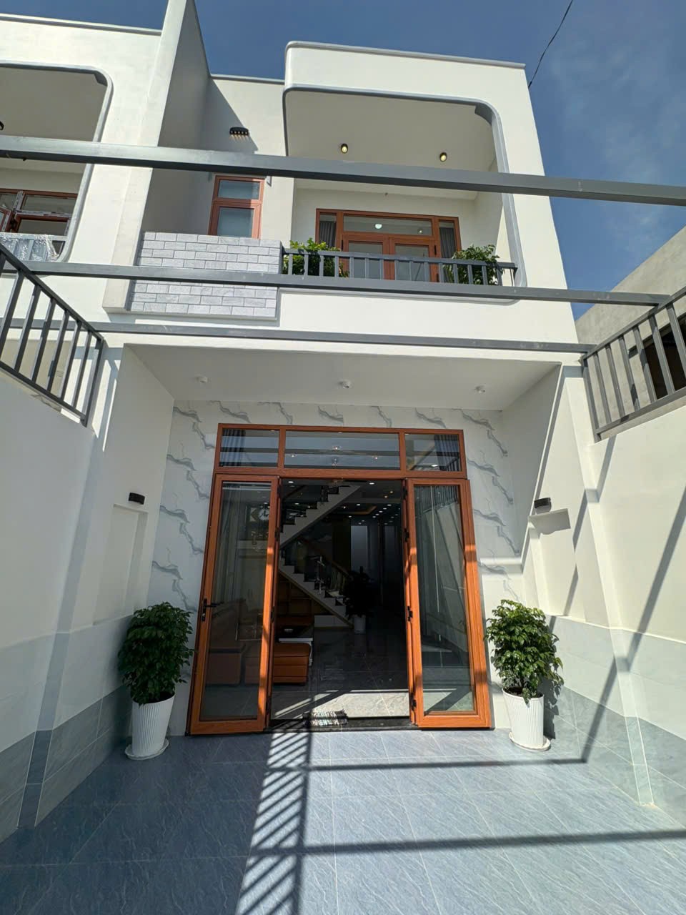 NHÀ PHỐ MỚI XÂY - DỌN VÀO Ở NGAY - Địa chỉ Đức Hoà Đông, Huyện Đức Hoà - Long An 15981991