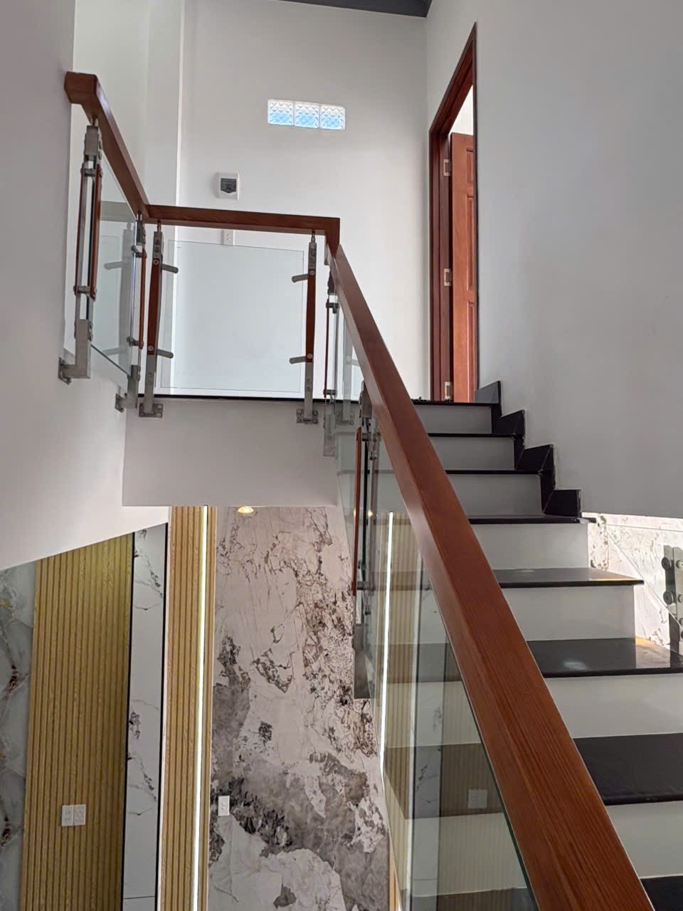 NHÀ PHỐ MỚI XÂY - DỌN VÀO Ở NGAY - Địa chỉ Đức Hoà Đông, Huyện Đức Hoà - Long An 15981991