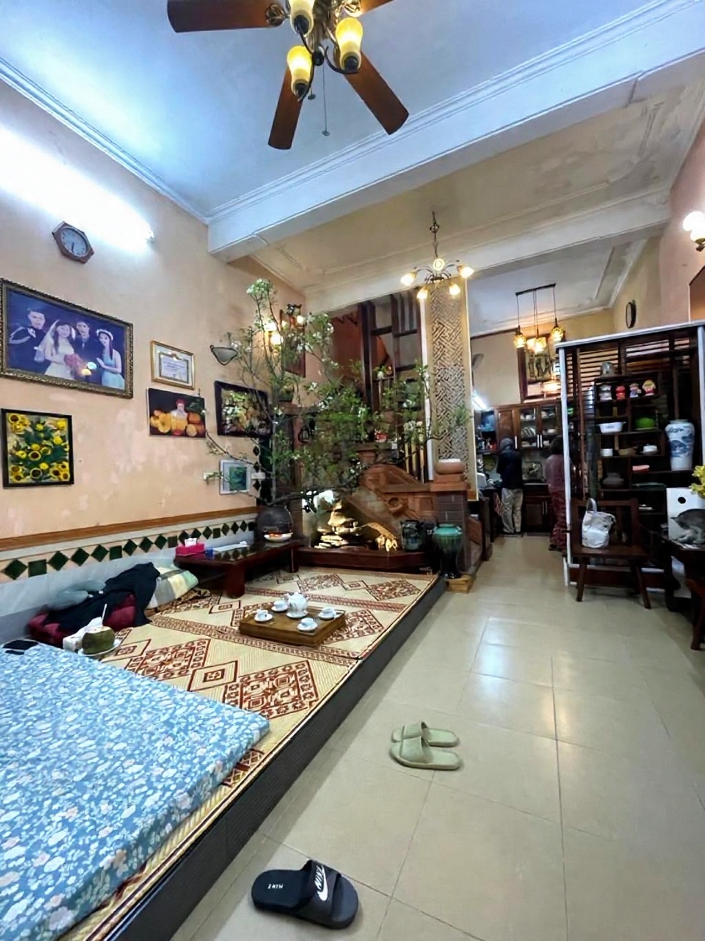 hoàng hoa thám DT 47m x4 tầng 14 tỷ ngõ ba gác thông,gần ô tô tránh,gần hồ tây 15982008