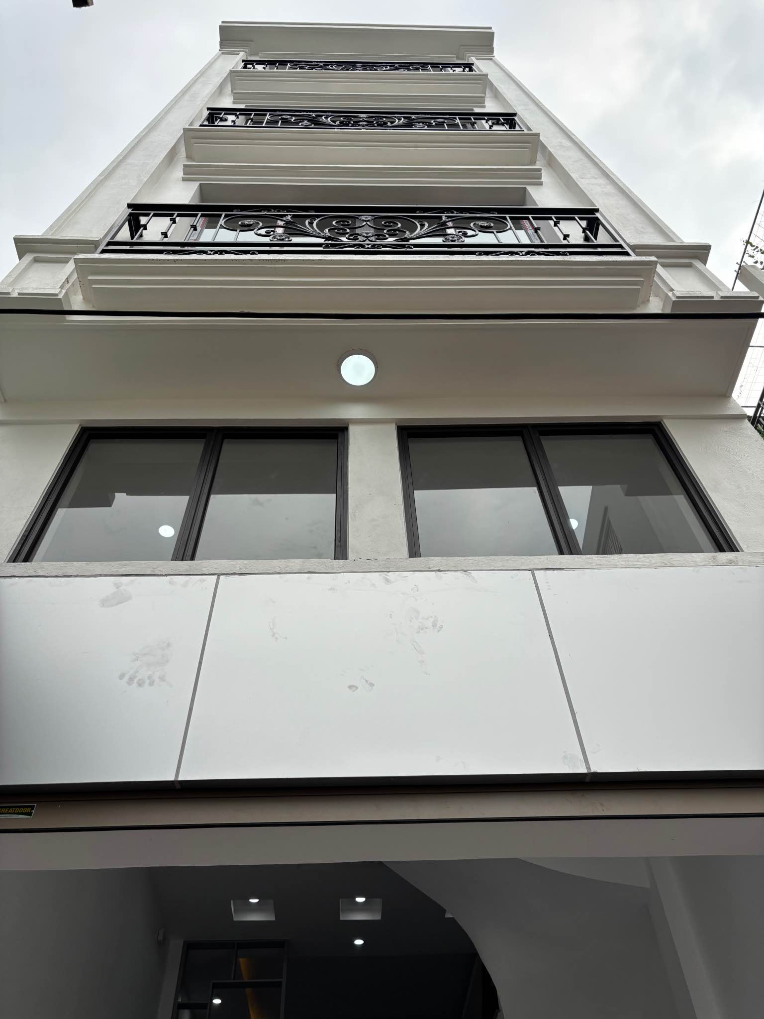   Chủ nhà chuyển vào Nam sinh sống với con cần bán gấp Nhà đẹp tại  phú Lương  15982023