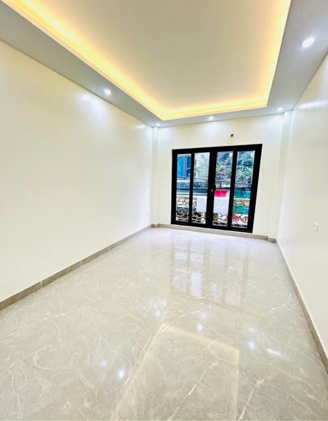   Chủ nhà chuyển vào Nam sinh sống với con cần bán gấp Nhà đẹp tại  phú Lương  15982023