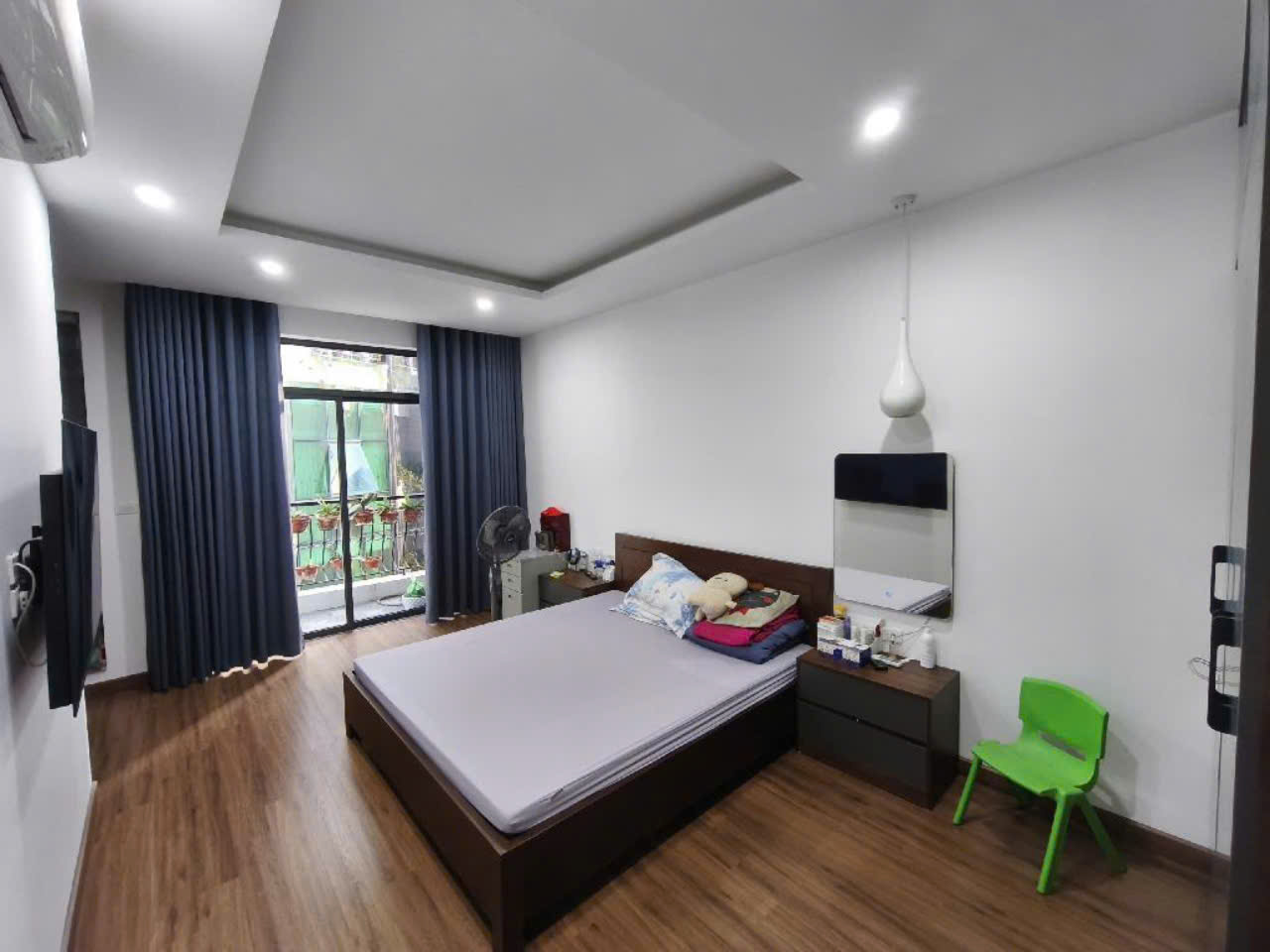 Siêu hiếm, bán nhà Đội Cấn, ô tô đỗ cửa, 75m, mặt tiền 5m, chỉ 21 tỷ 15982153