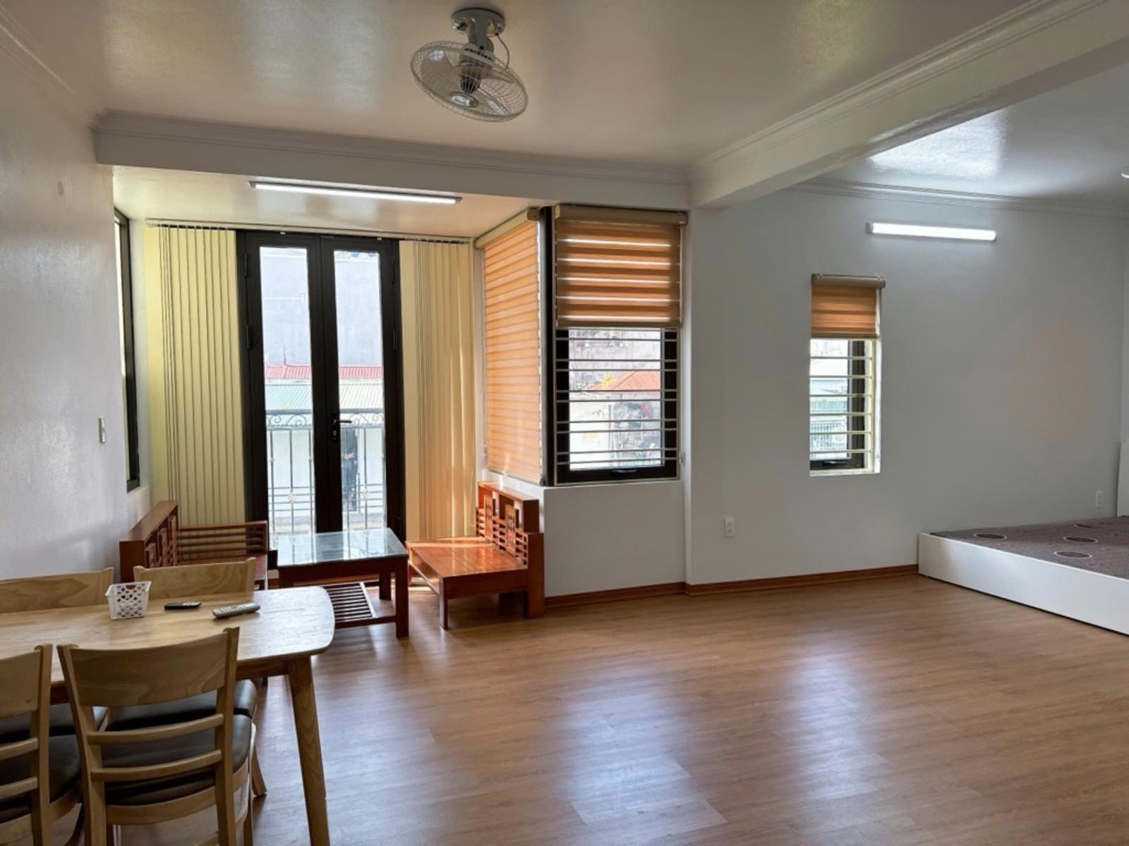 Siêu hiếm, bán nhà Đội Cấn, ô tô đỗ cửa, 75m, mặt tiền 5m, chỉ 21 tỷ 15982153