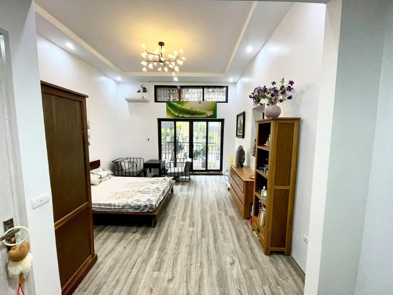 Nhà Hoàng Quốc Việt, diện tích 50m2, 15 tỷ. 15982169