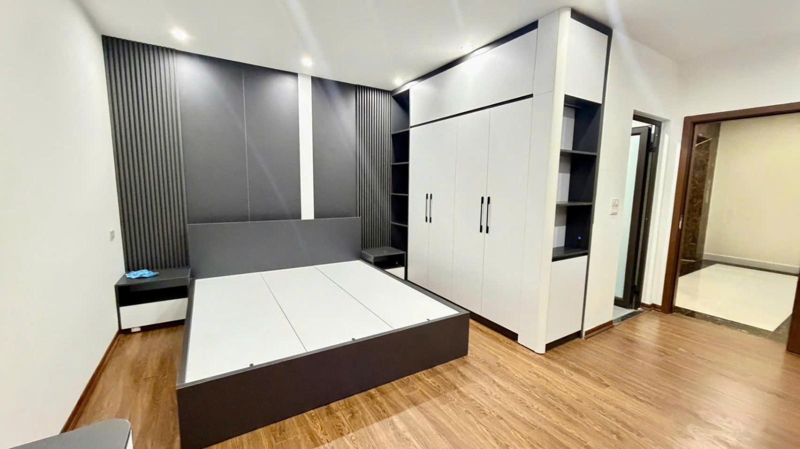 GÀ ĐẺ TRỨNG VÀNG – ĐỐNG ĐA CHO THUÊ 500TR/NĂM -PCCC ĐẦY ĐỦ- NGÕ THOÁNG-Giá 11 tỷ sat ô tô.  15982191