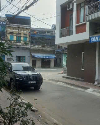 CHÍNH CHỦ BÁN NHÀ 3 TẦNG MẶT ĐƯỜNG NGUYỄN THIỆN THUẬT  - TP NAM ĐỊNH 15982207