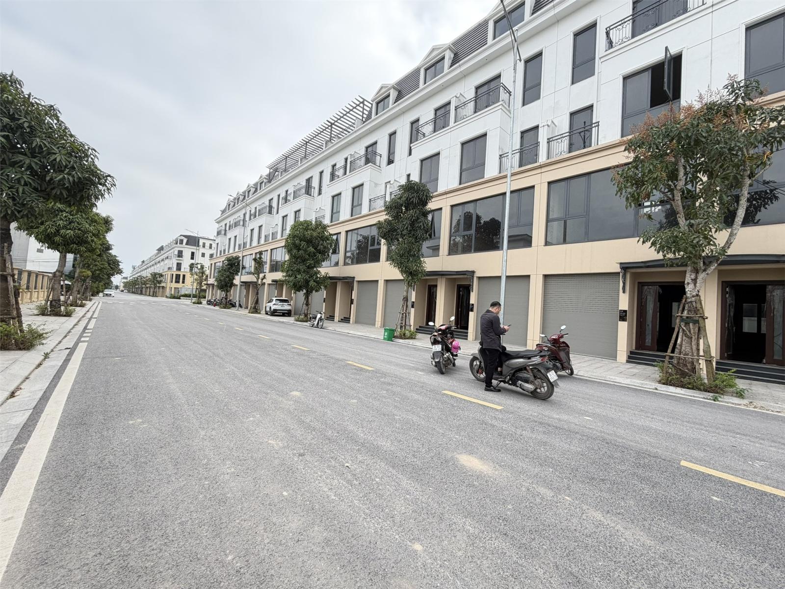 LIỀN KỀ VIEW SÔNG MÃ –  ĐỘC QUYỀN. GIÁ TỐT. THANH TOÁN 50% NHẬN NHÀ.. LH: 09666 343 969 15982227