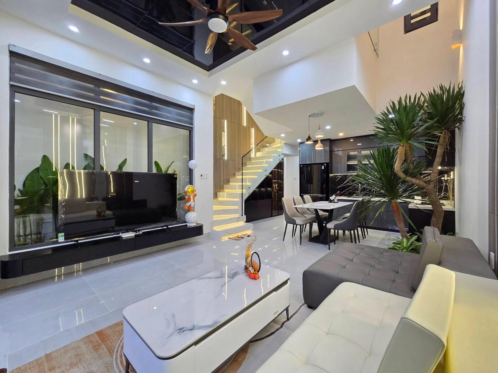 🔴💥Bán nhà 3 tầng đường Hoà Minh 10 - (Sát Trần Đình Tri, gần biển) 15982239