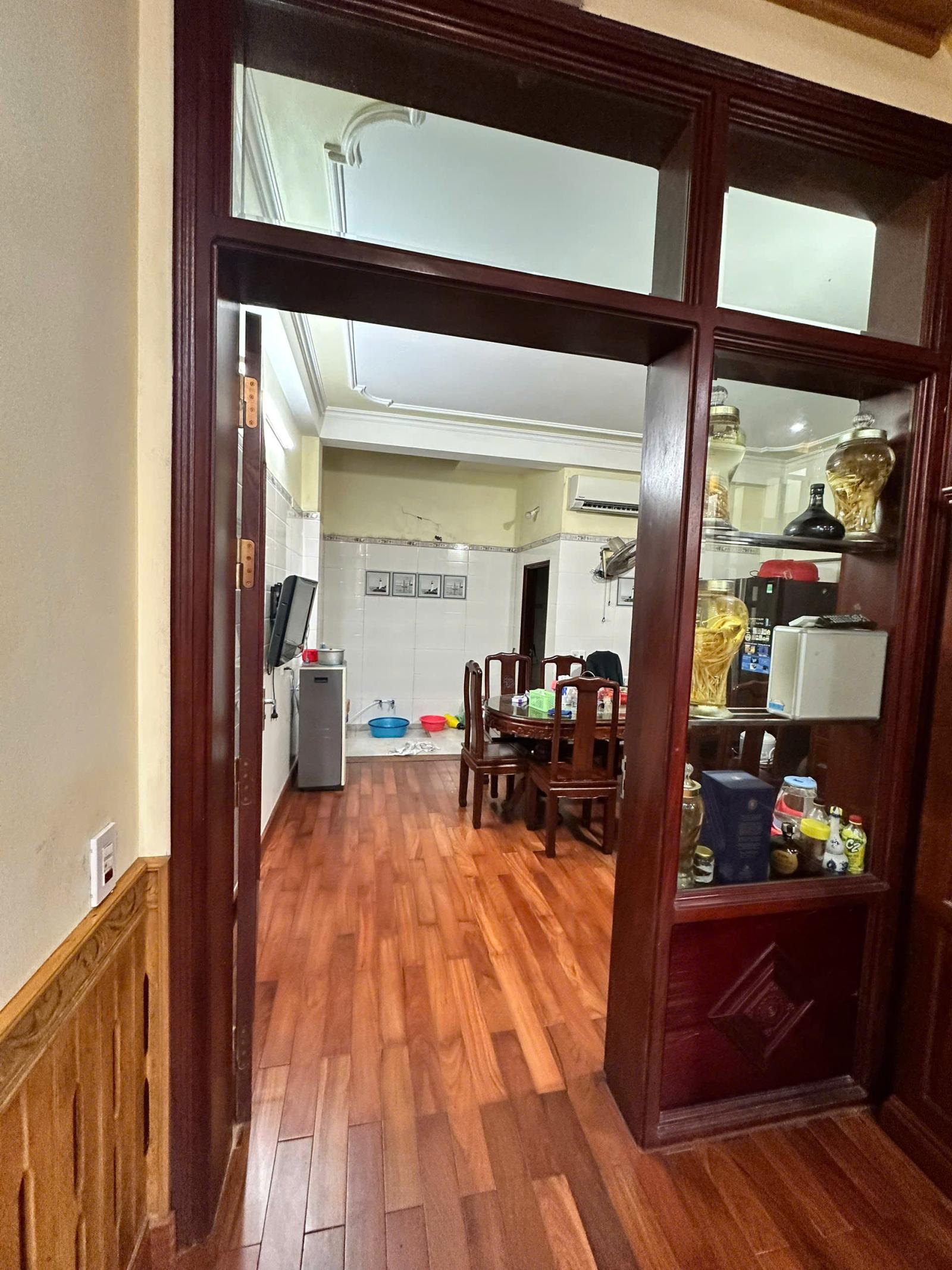 chào bán căn nhà 4 tầng 90m2 hướng đông nam khu ĐÔ thị Trần Lãm 15982310