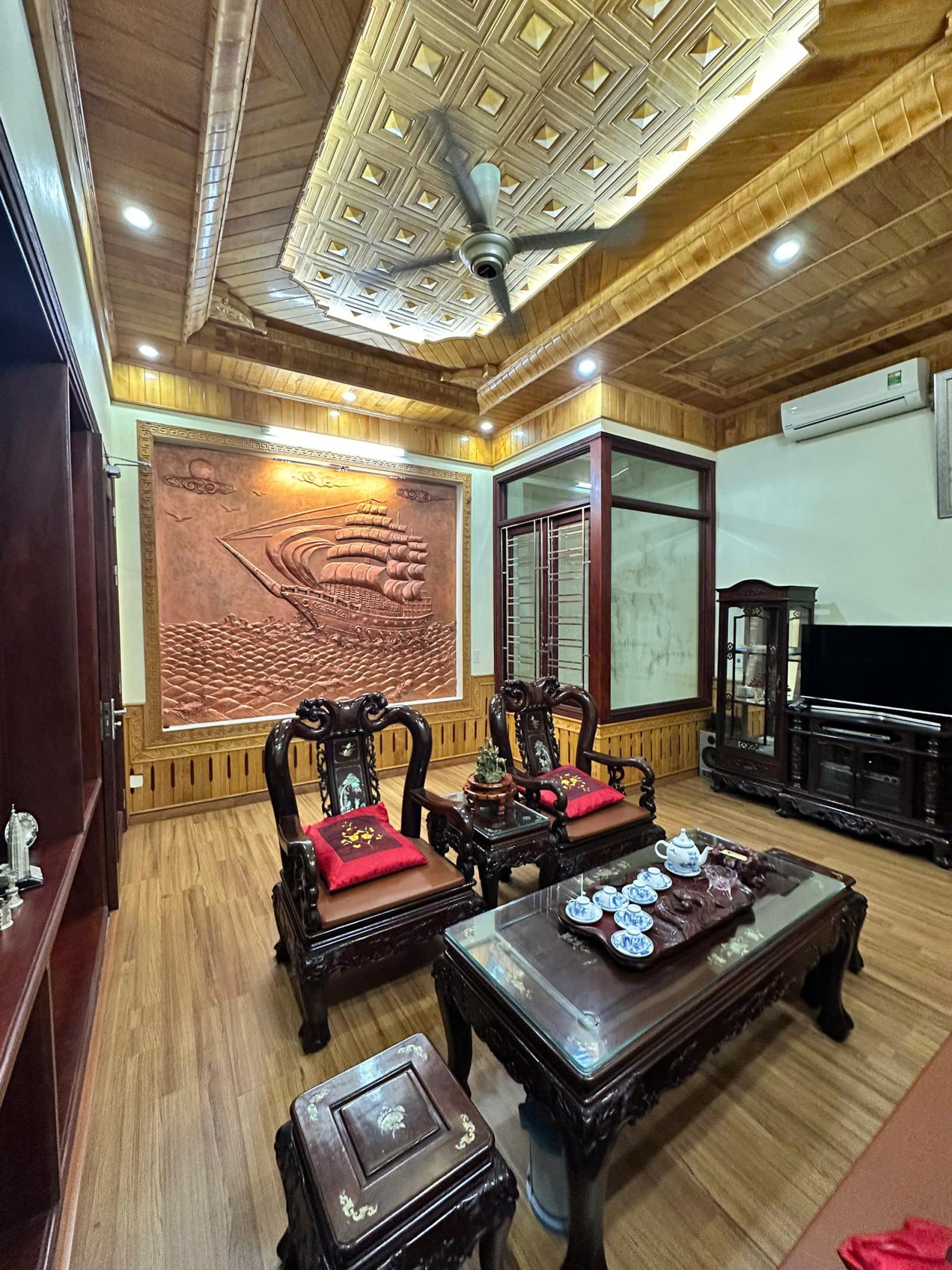 chào bán căn nhà 4 tầng 90m2 hướng đông nam khu ĐÔ thị Trần Lãm 15982310