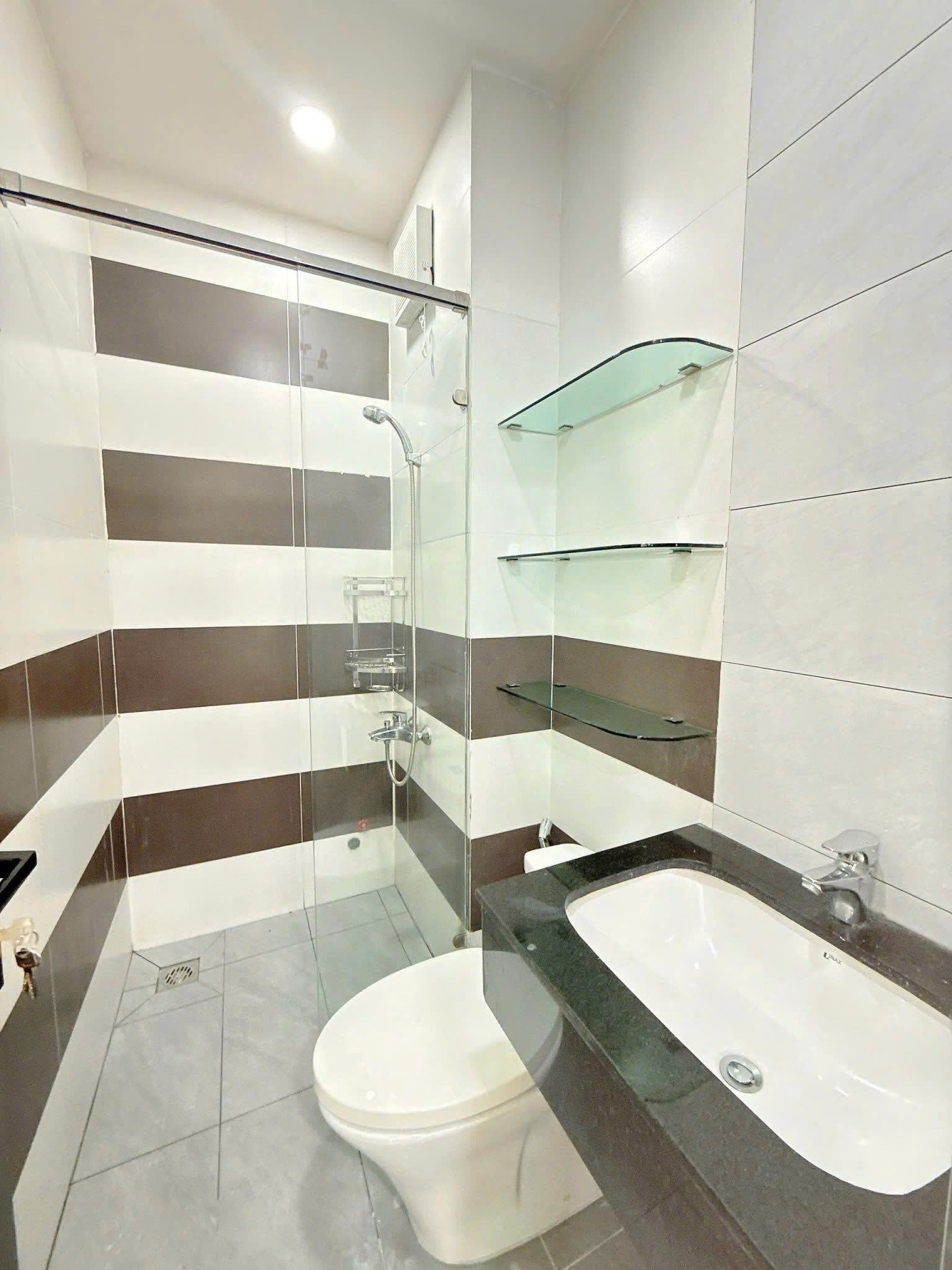 TÒA CHDV 5 TẦNG CAO CẤP – TỌA LẠC TẠI GÒ VẤP 15982348