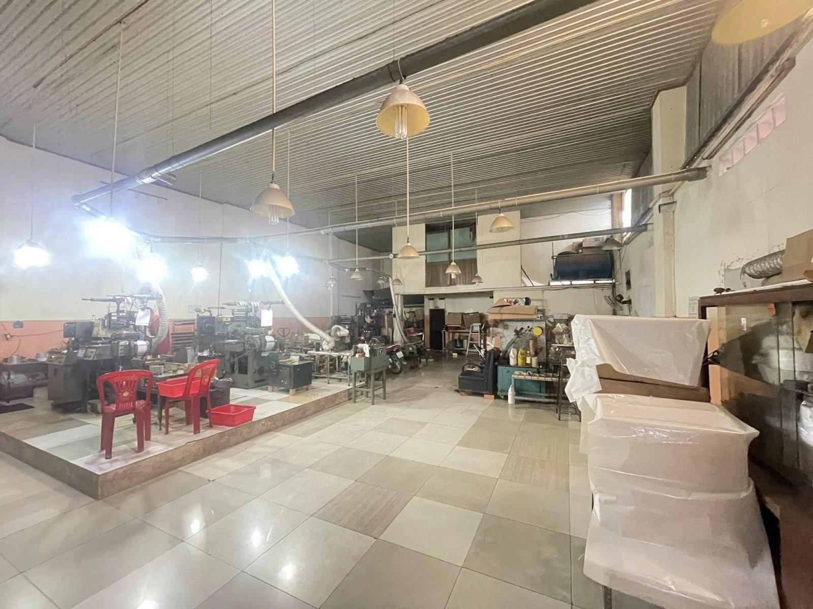 Bán nhà Hẻm 6m Đường số 9 - giao đường 26/3, 10x30m, 2 Tầng, full thổ, Sổ A4, chỉ 10,9 tỷ. 15982356