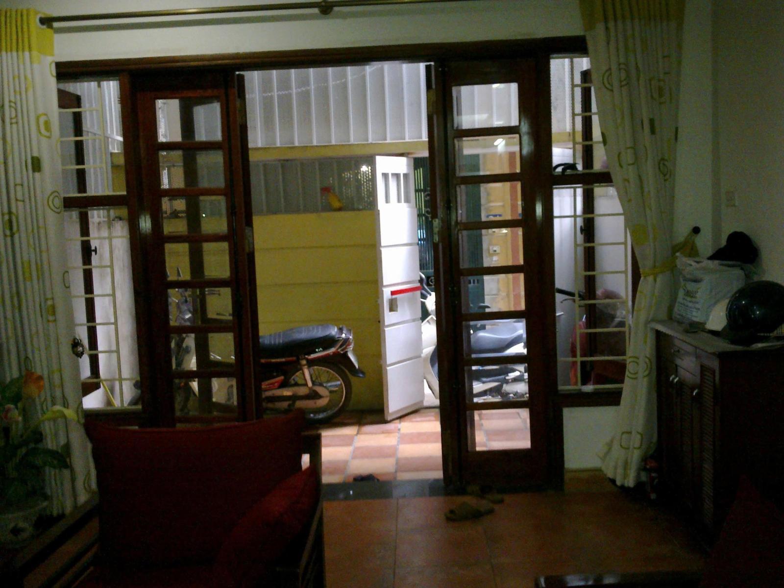 Cho thuê nhà Hoàng Văn Thái 60m x 4 tầng, 4 phòng ngủ, 3 WC, 16.5 Triệu 15982366