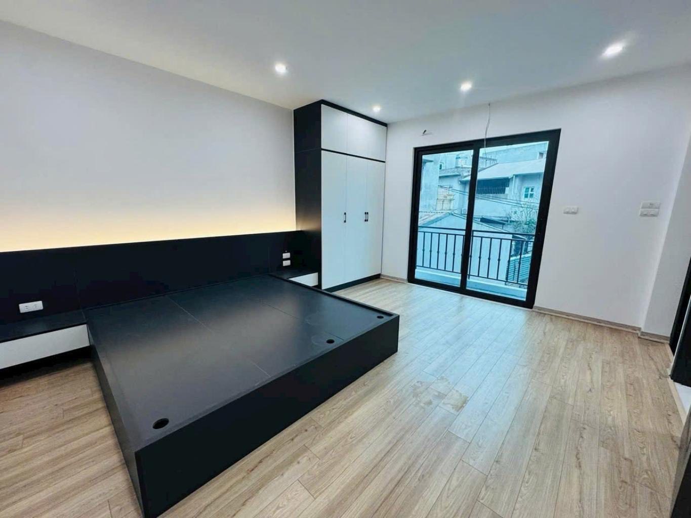 NHÀ MỚI MỸ ĐÌNH – THIẾT KẾ 4 TẦNG – VỊ TRÍ TRUNG TÂM – KHÔNG GIAN THOÁNG SÁNG
 15982369