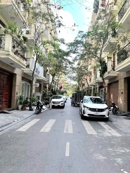 Khu VIP, bán nhà phân lô Nghĩa Đô ô tô vào nhà, 70m, chỉ 24 tỷ 15982440