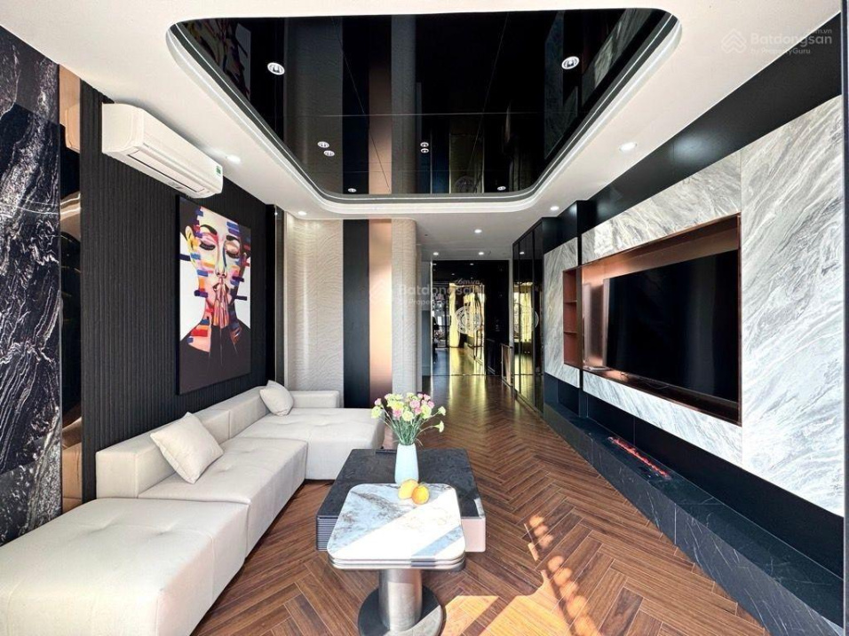 Bán nhà Kim giang, 68m2 x4 tầng,ngõ oto, giá 10,8 tỷ, sổ đỏ,kinh doanh 15982441