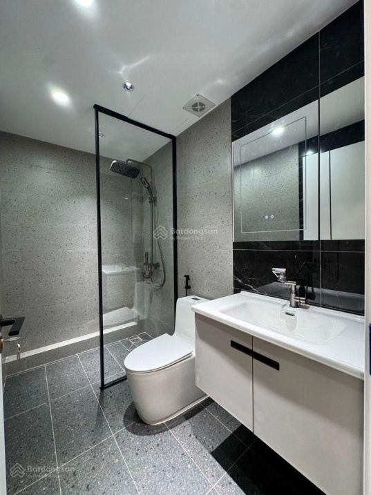 Bán nhà Kim giang, 68m2 x4 tầng,ngõ oto, giá 10,8 tỷ, sổ đỏ,kinh doanh 15982441