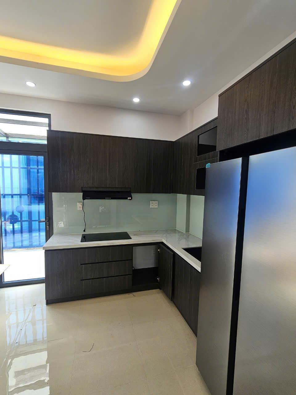 Chính chủ cho thuê nhà 3 lầu 1 trệt  phố xã Long Hậu , Cần Giuộc, Long An 15982442