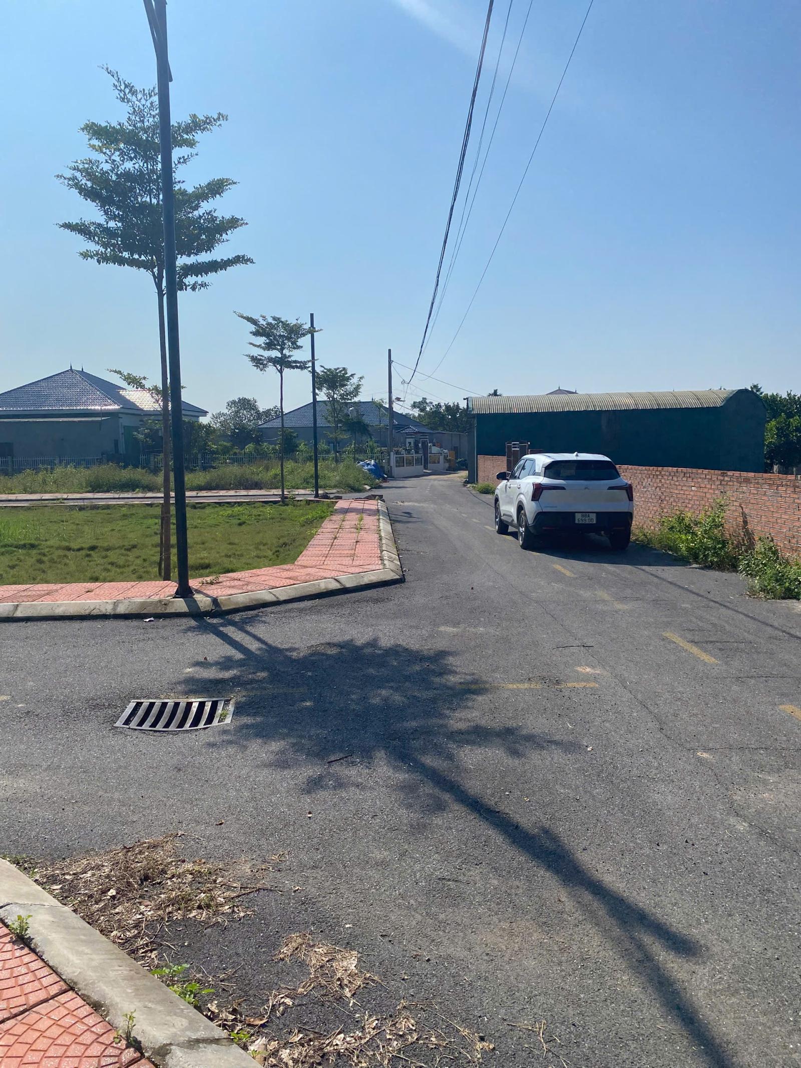 [SIÊU PHẨM SÓC SƠN] - 144m2 Đất Full Thổ Cư - Mặt Tiền Khủng - Giá Cực Tốt chỉ hơn 3 Tỷ
 15982572