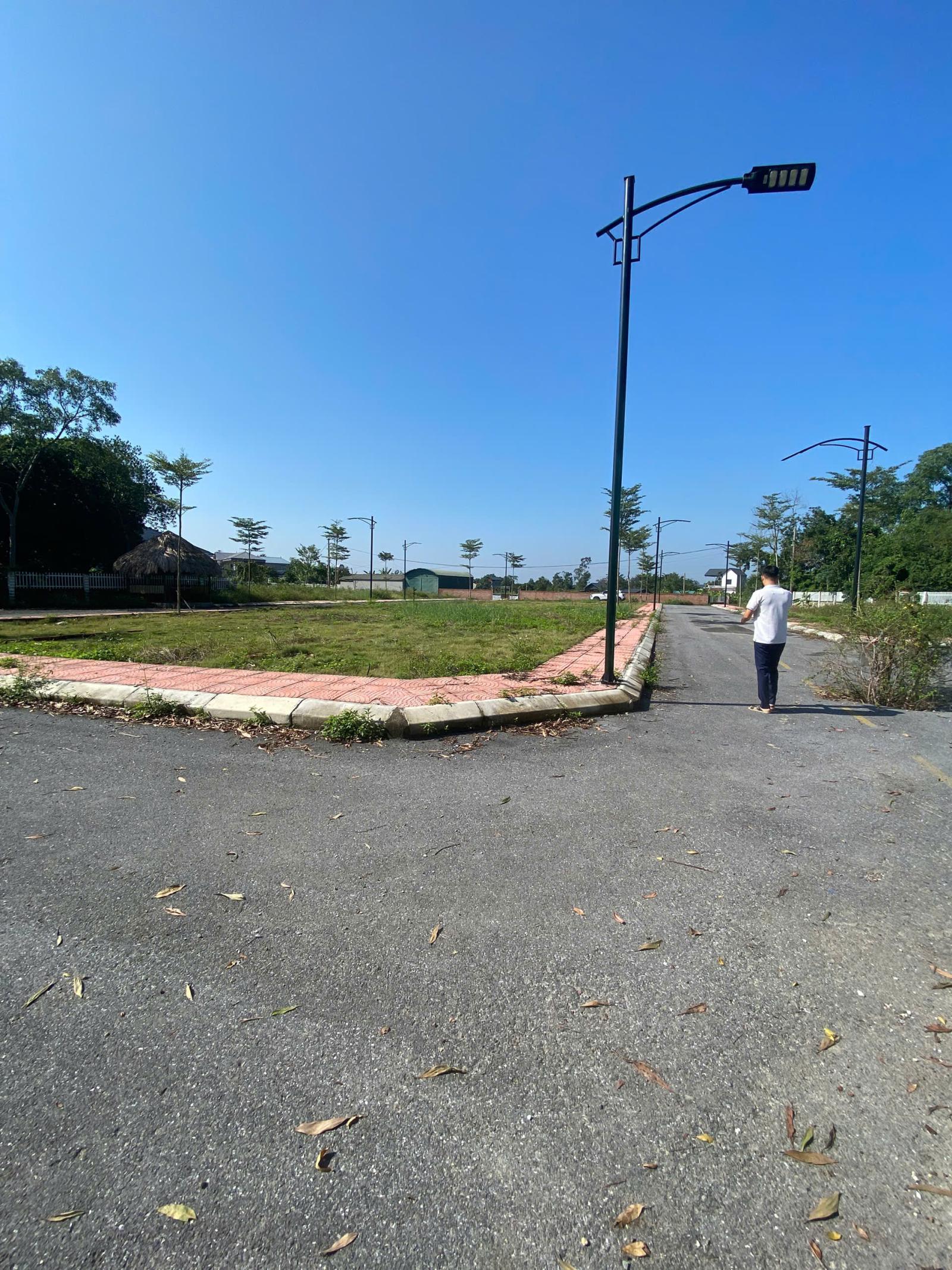 [SIÊU PHẨM SÓC SƠN] - 144m2 Đất Full Thổ Cư - Mặt Tiền Khủng - Giá Cực Tốt chỉ hơn 3 Tỷ
 15982572