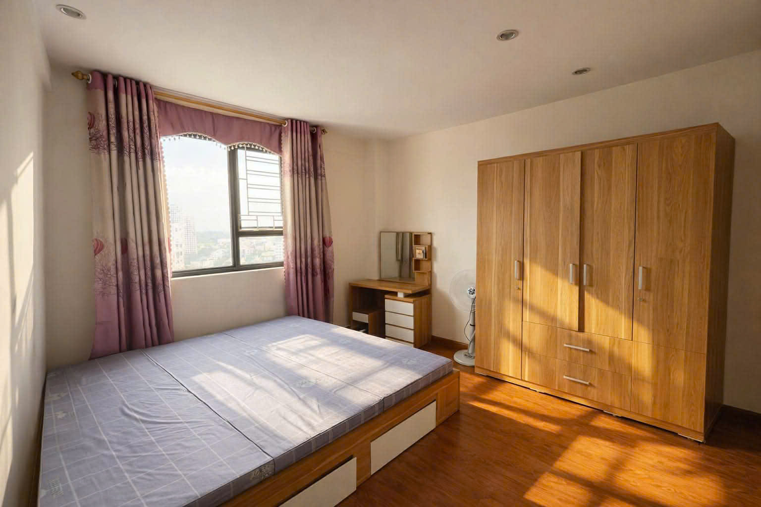  Cho thuê nhanh căn 2PN , đầy đủ nội thất ,66m2 giá chỉ 10,5tr/tháng dự án Green Stars Phạm Văn Đồng  
☎️ Liên hệ em Việt qua Zalo và SĐT : 0343.458.010 15982615