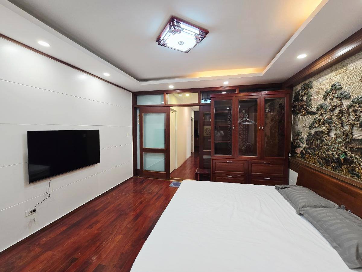 NHÀ ĐẸP PHỐ ĐỘI CẤN  58M 7T GIÁ 25 TỶ NGÕ Ô TÔ- KINH DOANH ĐẮC ĐỊA- KHU PHỐ SẦM UẤT 15982630