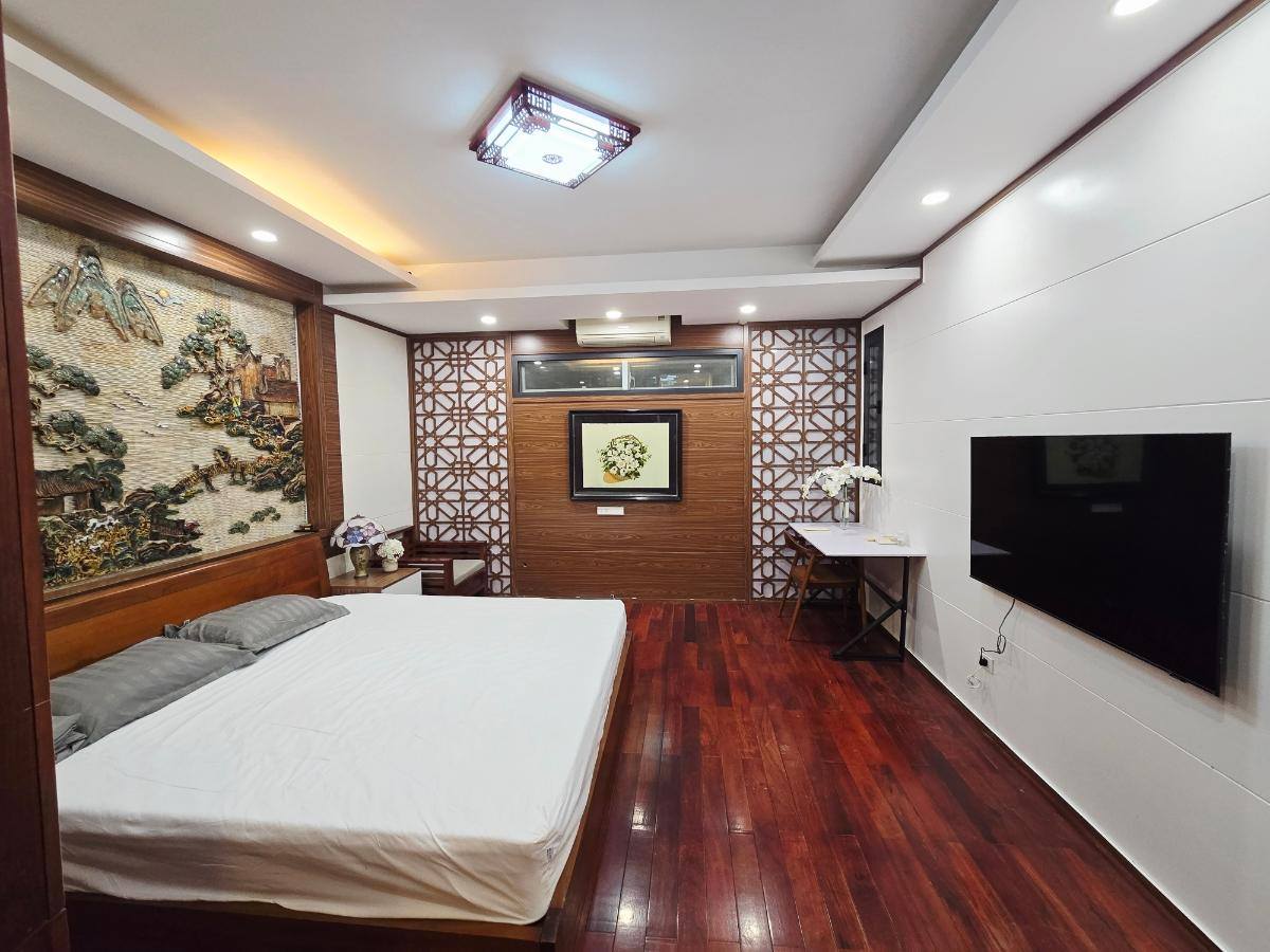 NHÀ ĐẸP PHỐ ĐỘI CẤN  58M 7T GIÁ 25 TỶ NGÕ Ô TÔ- KINH DOANH ĐẮC ĐỊA- KHU PHỐ SẦM UẤT 15982630