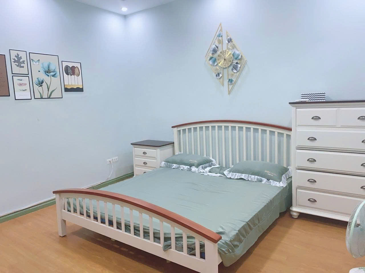 Hàng hiếm! Bán nhà Hàng Chuối, 40m2, mặt tiền 4.5m, nhỉnh 14 tỷ, ngõ rộng thoáng 15982645